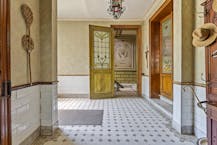 Karaktervol historisch pand in het centrum van Ardooie