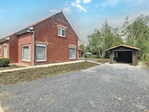 Woning met 4 slaapkamers en grote tuin te huur in Veldegem