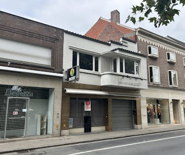 Local commercial à louer sur un site de premier plan à Waregem