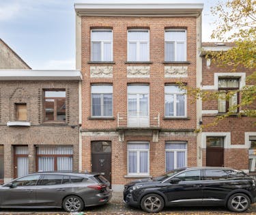 Huis met veel mogelijkheden te Deurne-zuid!