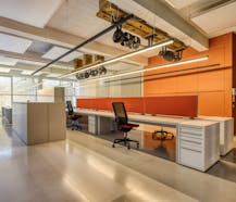 Instapklaar kantoor van ca. 266 m² te koop in Roeselare