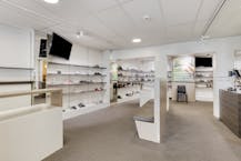 Exceptional commercial property with spacious warehouse in Deinze