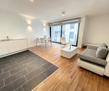 Appartement te Brussel nabij Rouppe en Zavel