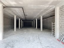 Nieuwbouw handelsruimte te huur (533 m²)  te Veurne