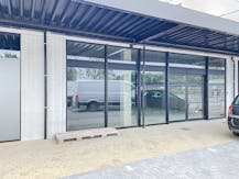 Nieuwbouw handelsruimte te huur (533 m²)  te Veurne