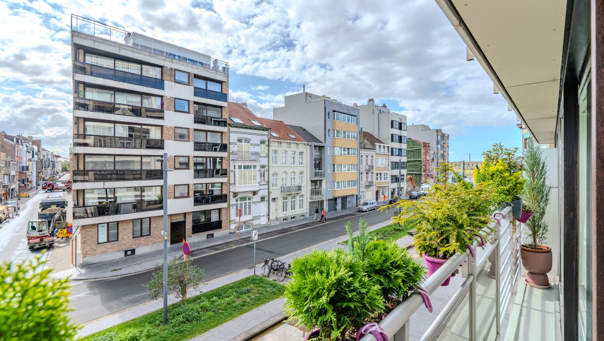 Lichtrijk appartement met 3 slaapkamers te koop te Oostende
