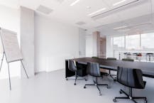 Flexibele co-working kantoorruimtes in Skyline Park Izegem