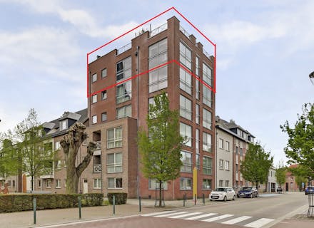 Stijlvol ruim duplex-appartement te Liezele-dorp met fenomenaal uitzicht en dakterras 77m²!
