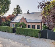Stijlvolle villa met zwembad te koop in Grimbergen - Beigem.