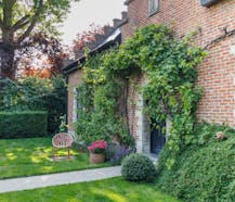 Stijlvolle villa met zwembad te koop in Grimbergen - Beigem.