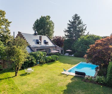 Villa exclusive avec piscine et magnifique jardin à Beigem