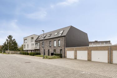 Dakappartement met staanplaats + berging te koop in Wuustwezel!