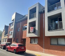 Bemeubeld appartement met 2 slaapkamers en 2 terrassen in Ieper