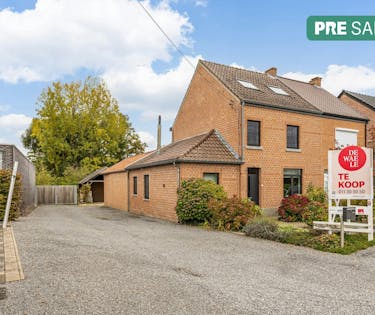 Volledig gerenoveerde gezinswoning met 3-4 op 12A te Alken