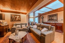 Te renoveren woning met 3 slaapkamers te koop!