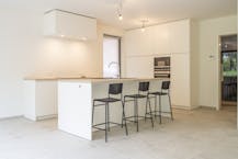 Recente woning met 3 kamers en carport te huur in Marke