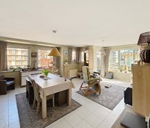 Ruim appartement met twee slaapkamers te huur op topligging!