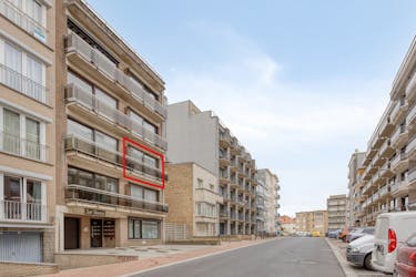 Appartement met 2 slaapkamers en parking vlakbij zee te Koksijde