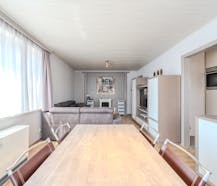 Centraal gelegen hoekappartement in centrum en vlakbij zee!