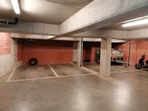 Stand de voitures au centre de Roeselare à vendre !