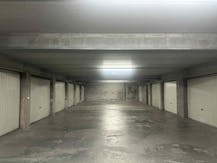 Gesloten garagebox te koop op topligging in Middelkerke!