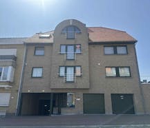 Gesloten garagebox te koop op topligging in Middelkerke!
