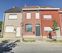 Ready to move in house with 3 bedrooms and garden in Izegem.