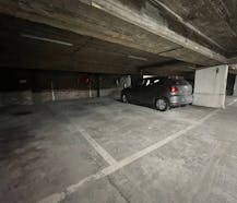Ondergrondse autostaanplaats te huur in centrum Hasselt.