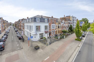 Karaktervolle driegevelwoning met commerciële ruimte in hartje Vilvoorde