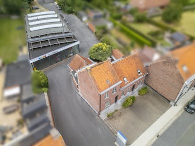 Bedrijfsgebouw te koop Zwevegem