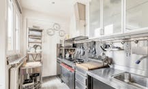 Bovenste Verdieping met Terrassen en Parking