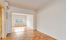 Bovenste Verdieping met Terrassen en Parking