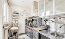 Bovenste Verdieping met Terrassen en Parking