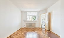 Bovenste Verdieping met Terrassen en Parking