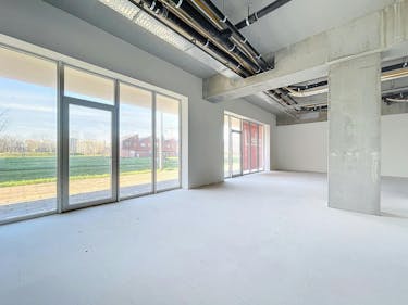 Nieuwbouw handelspanden (92 m² - 331 m²) in centrum Lokeren