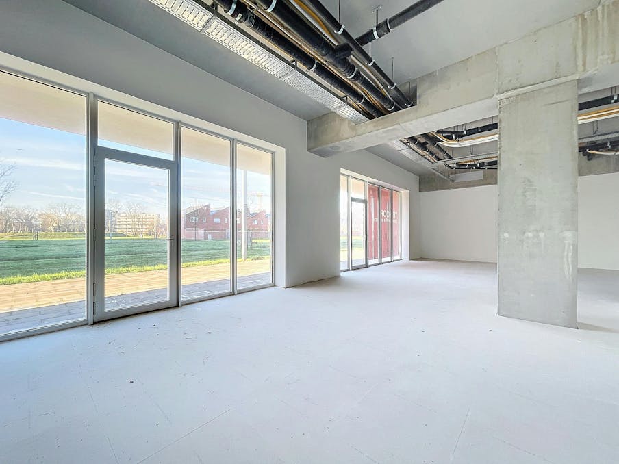 Nieuwbouw handelspanden (92 m² - 331 m²) in centrum Lokeren
