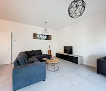 For rent Laken - Two bedroom apartment (ground floor)