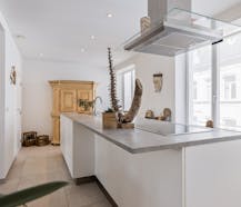 Gerenoveerd duplex appartement te Brugge met zonnig terras