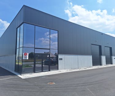 Nieuwbouw KMO-unit te huur van ca. 216m²