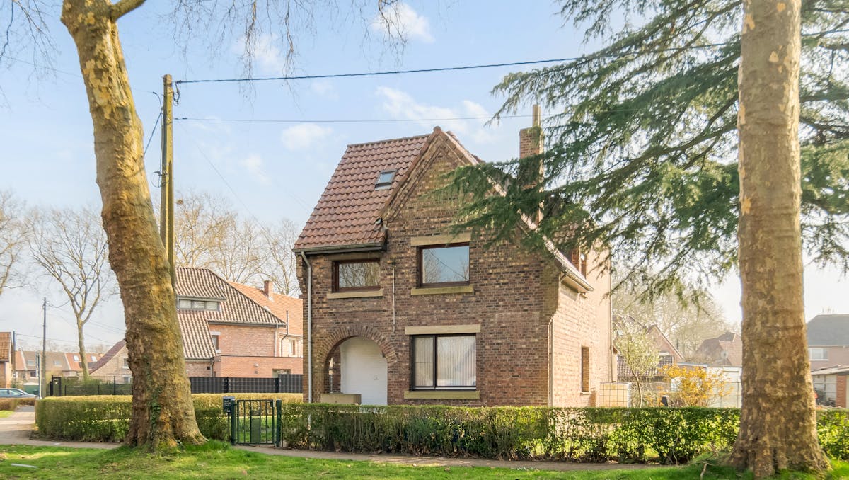 Maison de 5 chambres à Genk