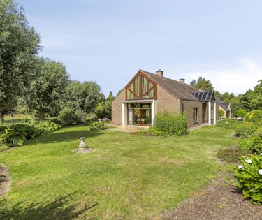 Alleenstaand huis met zicht op groen te koop te Oudenaarde