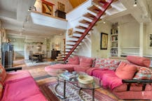 Unieke landelijke eigendom gelegen te Lo-Reninge aan het water.