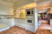 Unieke landelijke eigendom gelegen te Lo-Reninge aan het water.