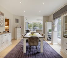 Patrimoniumvennootschap met een charmante villa met riante tuin op toplocatie te koop in Mechelen.