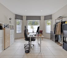 Patrimoniumvennootschap met een charmante villa met riante tuin op toplocatie te koop in Mechelen.