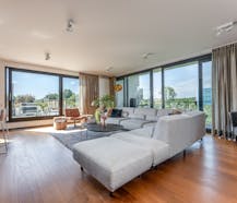 Ruim energiezuinig appartement met grote terrassen te koop