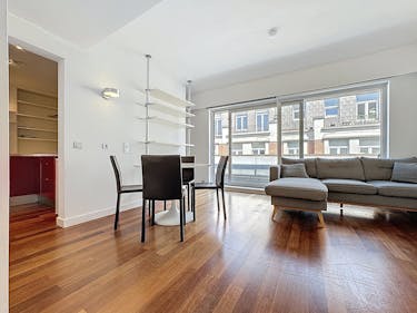 Semi-furnished studio in Saint-Gilles Louizalaan Stefania