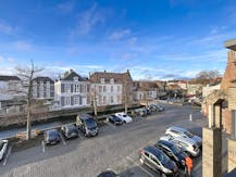 Gerenoveerd appartement met 2 slaapkamers te huur te Brugge