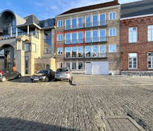 Gerenoveerd appartement met 2 slaapkamers te huur te Brugge