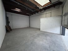 Bedrijfsunit 57 m² te huur in Middelkerke